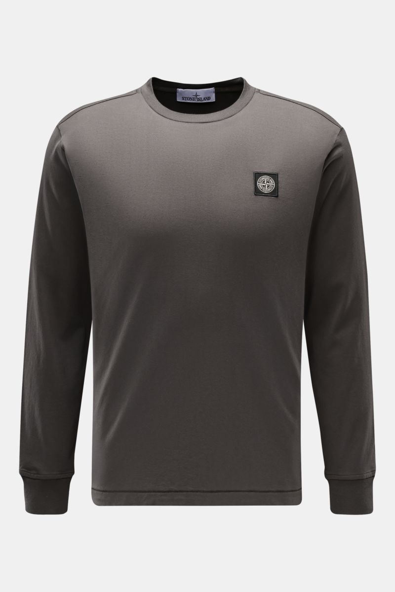 Front view of Stone Island Rundhals-Longsleeve 'Basic Cotton' dunkelgrau in dark gray, slim fit, soft pure cotton with ribbed cuffs and chest web label.
