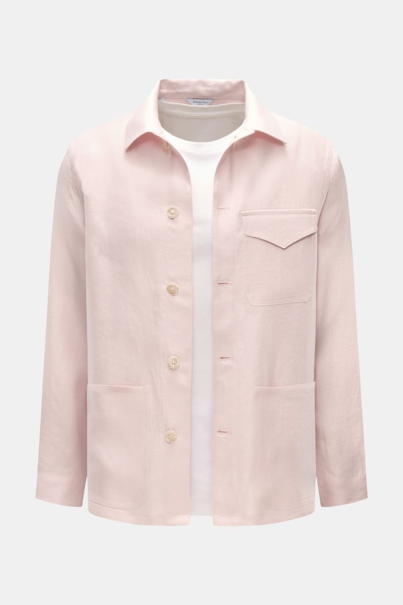 Front view of Boglioli Leinen Overshirt rosé in slim fit, pure linen fine twill with unconstructed design, collar, five-button placket, flap chest pocket, hip patch pockets, buttoned cuffs, and one inside pocket, ideal for elegant layering in transitional
