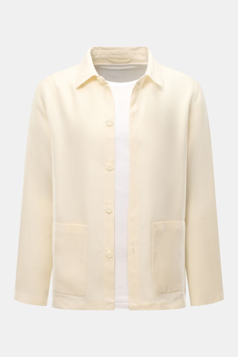 Front view of 04651/ A trip in a bag Overshirt 'Linen Jacket' cream, a slim fit pure linen overshirt with soft feel, turn-down collar, five-button placket, patch front pockets, and one inside pocket, perfect for casual linen looks and stylish holiday outf