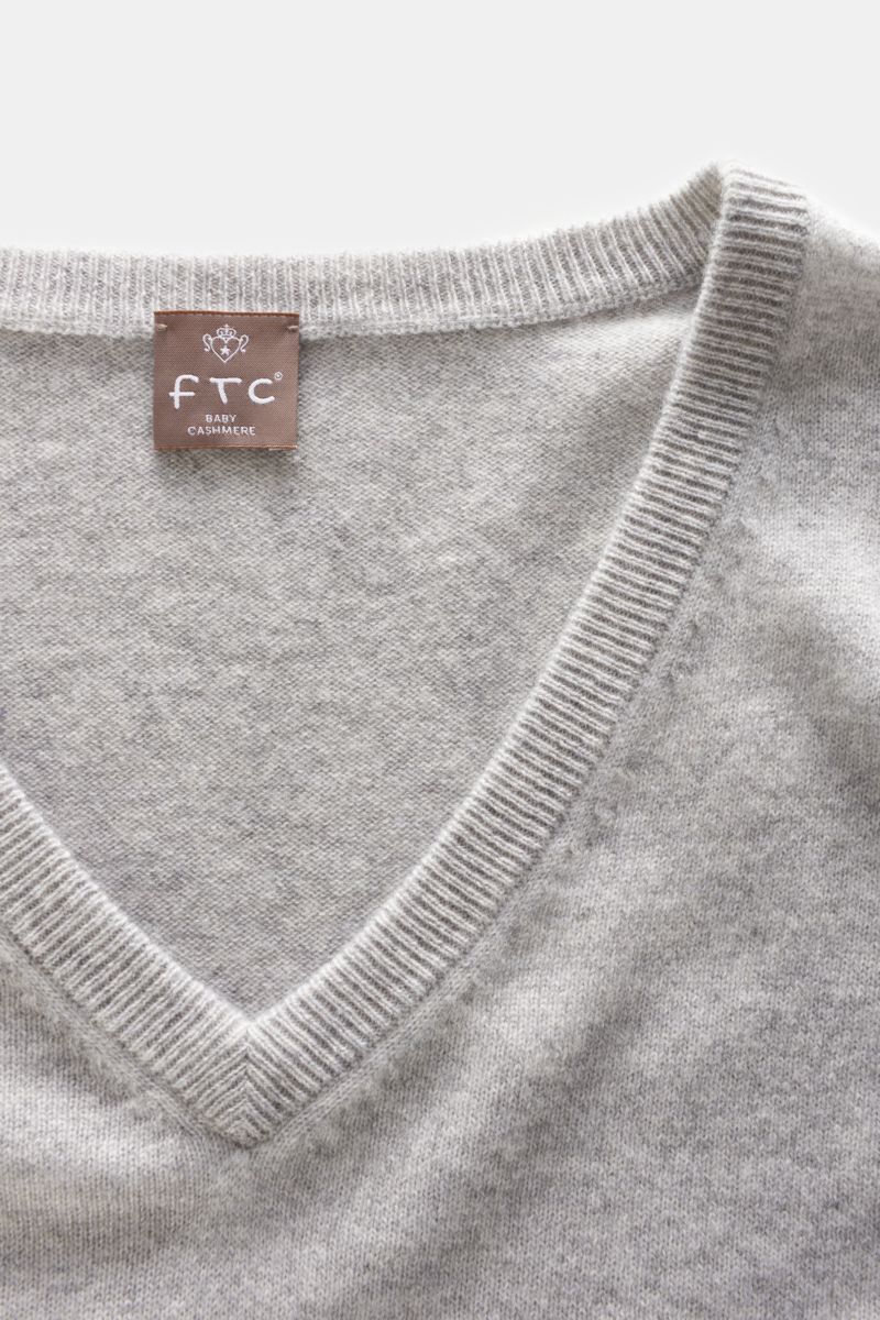 FTC Baby-Cashmere V-Neck Pullover hellgrau