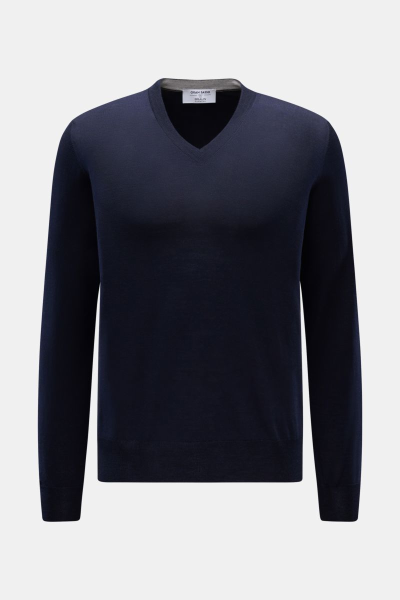 Gran Sasso V-Neck Pullover navy shown from the front, slim fit with V-neck, soft pure wool knit, lightweight, fine texture, ribbed cuffs.