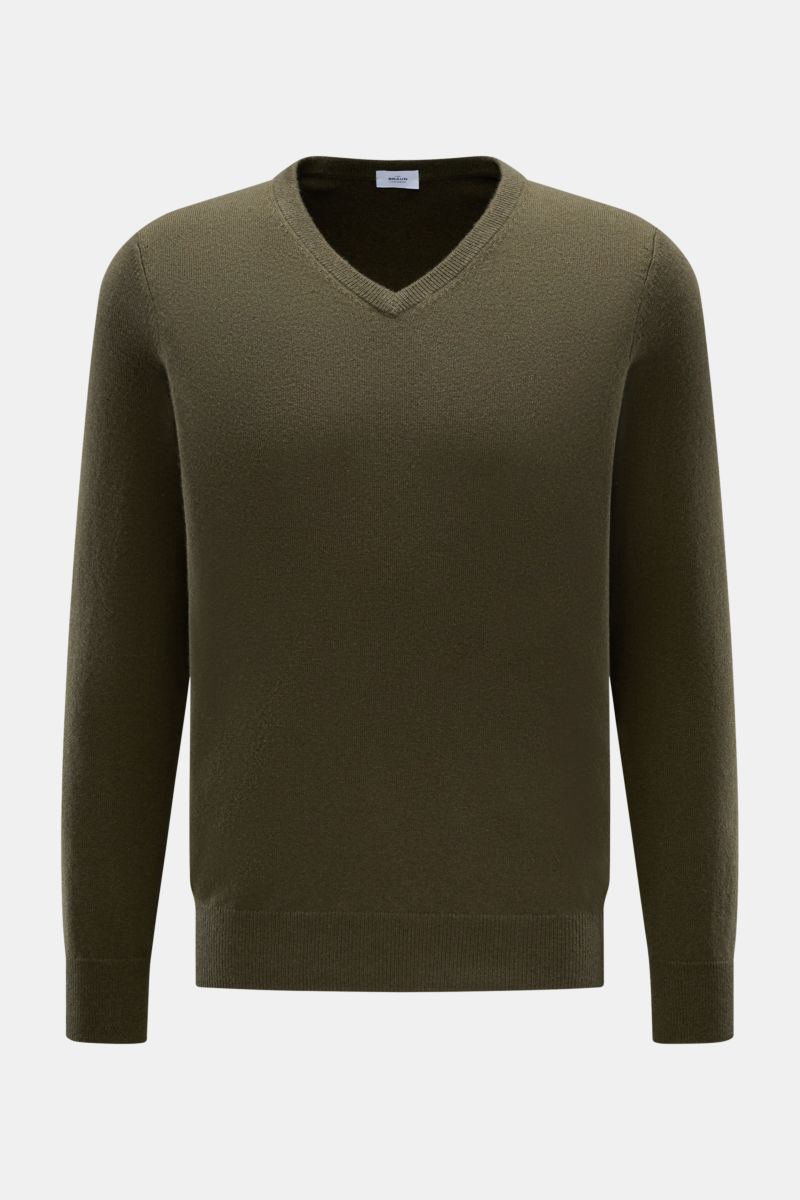 von Braun Cashmere V-Neck Pullover dark olive, slim Fit, V-Ausschnitt, feines Strickbild, elastische Rippbündchen, Frontansicht, reiner Cashmere, sehr weicher Griff.