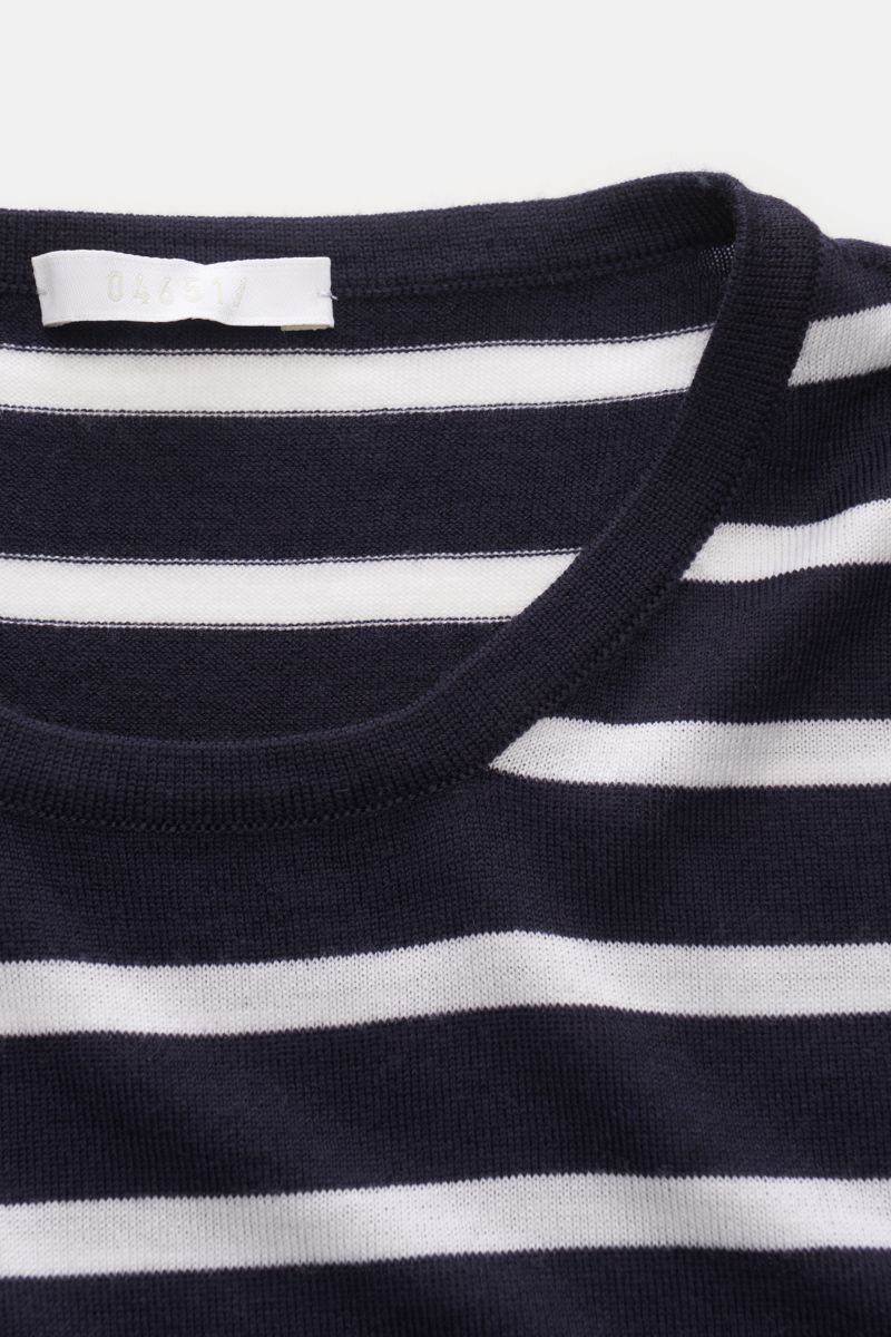 04651/ A trip in a bag Fine knit crew neck jumper navy/white striped