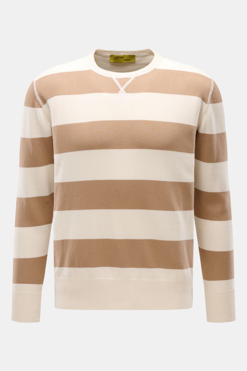 B.F. Knitwear Rundhalspullover hellbraun/creme gestreift, Slim Fit, feiner Sommerstrick, reine Baumwolle, Rundhalsausschnitt, elastische Bündchen, frontale Aufnahme.