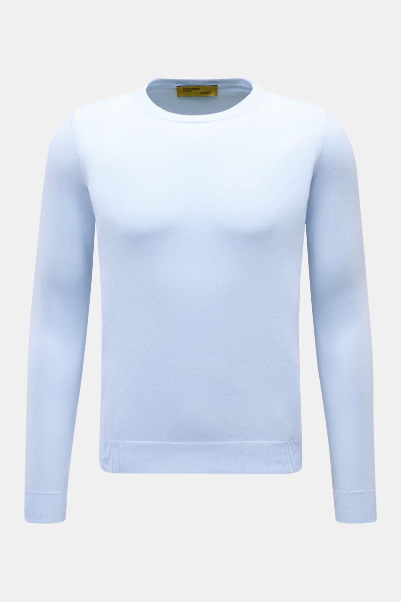Front view of B.F. Knitwear Crew neck jumper light blue, slim fit, pure cotton with fine knit, soft feel, ribbed bands for comfort.

Description: A versatile essential for spring: This crew neck jumper in pure cotton by B.F. KNITWEAR enhances any wardr