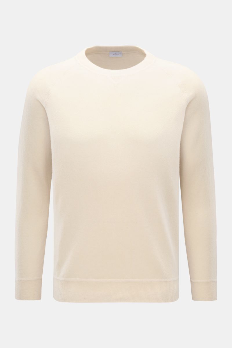 Von vorne fotografierter von Braun Cashmere Rundhalspullover creme, Regular Fit mit Rundhalsausschnitt, Raglanärmeln und weichem Cashmere.