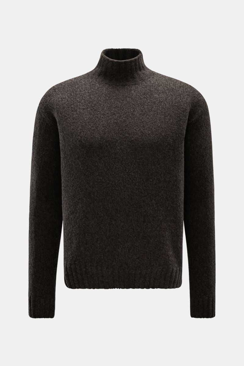 04651/ A trip in a bag Mock Neck Pullover 'Grainy' graubraun, frontale Ansicht, Boucléstrick, Woll-Mix, hoher Rippkragen, Regular Fit, breite Bündchen.