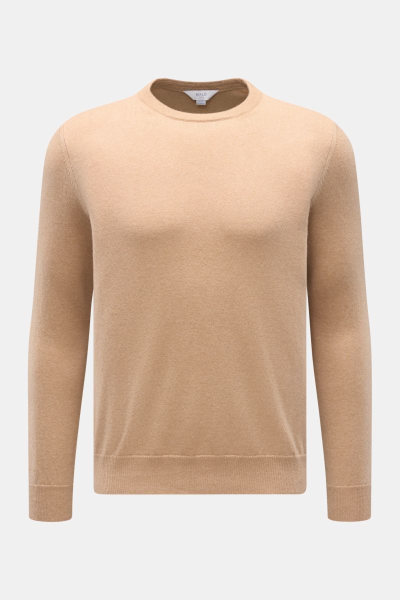 Malo Cashmere Rundhalspullover hellbraun meliert, Slim Fit, feines Strickbild, Rundhalsausschnitt, weicher Griff, Rippbündchen, frontal fotografiert.