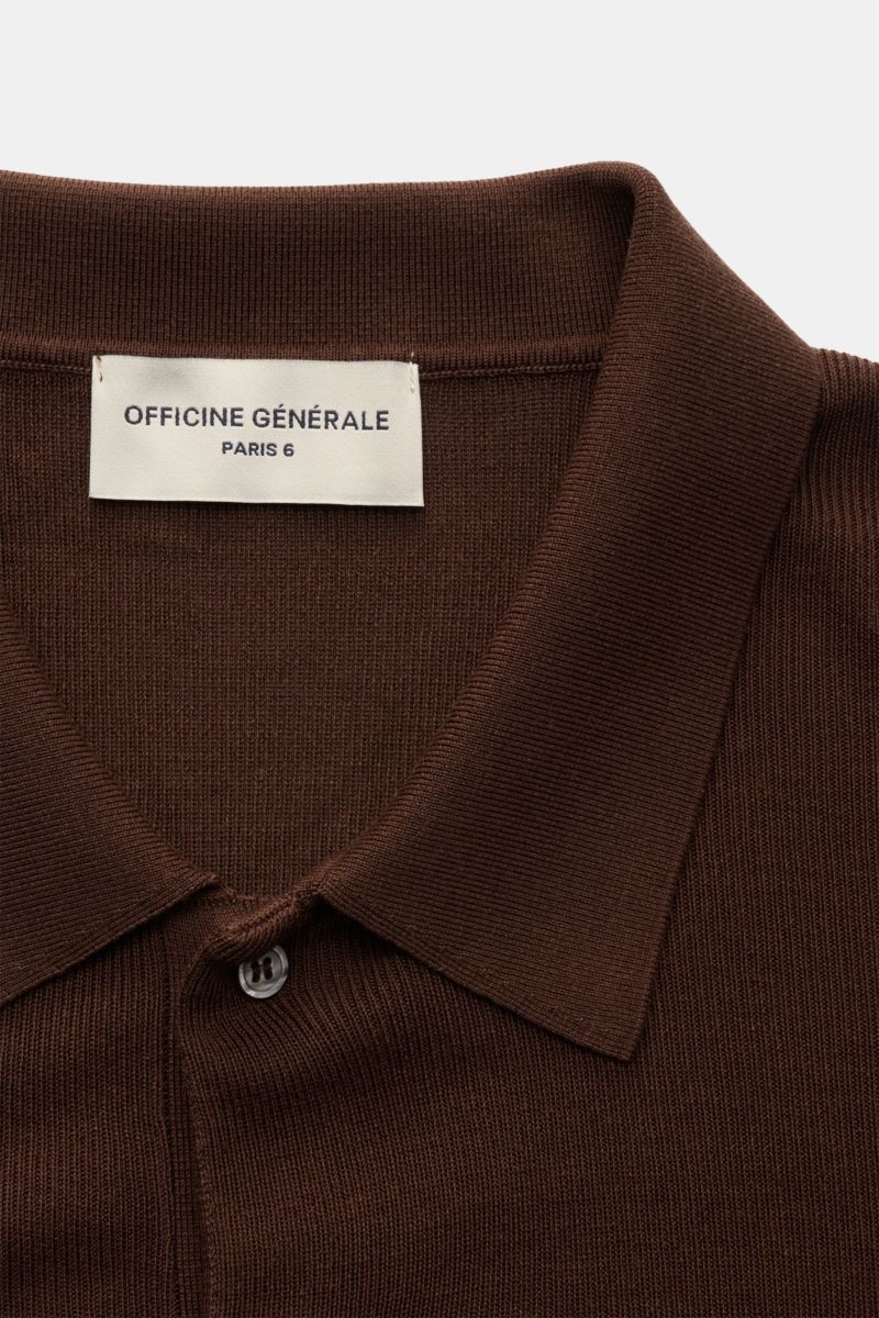 Close-up front view of the dunkelbraun Officine Générale Cardigan 'Brent' showing a regular fit, six-button placket, laid collar, and medium-fine knit texture.

Description to include:  
Lässiger Favorit von OFFICINE GÉNÉRALE: Der Cardigan 'Brent' best