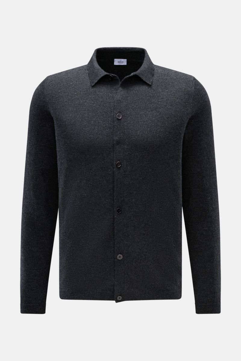 von Braun Cashmere Strickhemd dunkelgrau meliert, Slim Fit, feines Strickbild, klassischer Umlegekragen, glatte Knopfleiste, Rippbündchen, Frontansicht, reiner mongolischer Cashmere, sehr weich, luxuriöses Winter-Essential.
