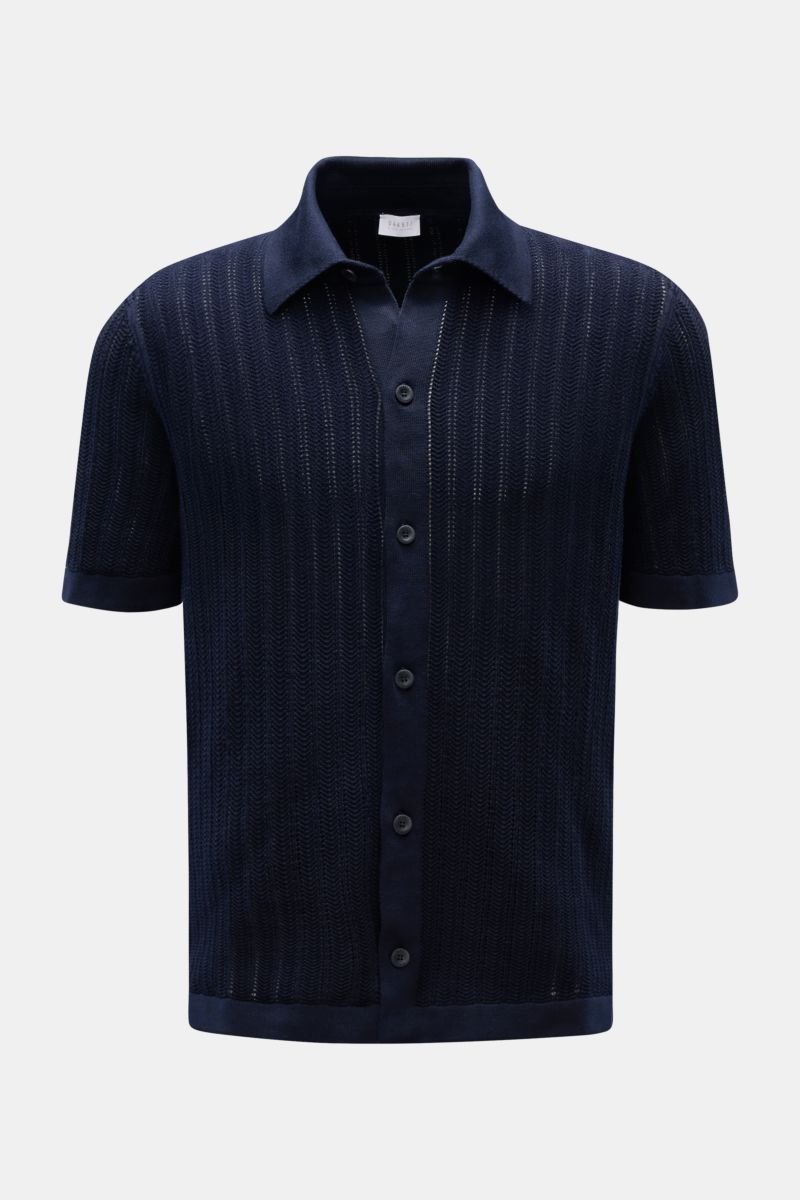 Alt tag (124 characters): Front view of 04651/ A trip in a bag Short sleeve knit shirt narrow collar navy in textured cotton, slim fit with button placket.

Description: Summery ease: With a casual cut and comfortable cotton, this short sleeve knit shi