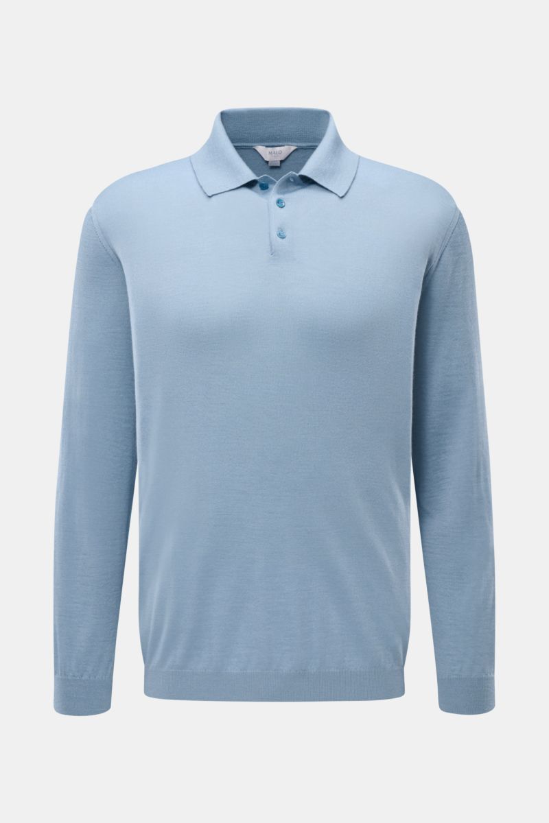 Front view of Malo Knit polo smoky blue, a soft knit polo made of fine cashmere and silk fabric with a slim fit, dress-shirt collar, three-button placket, and ribbed bands.

An everyday essential: This soft knit polo by MALO is made of fine fabric in c