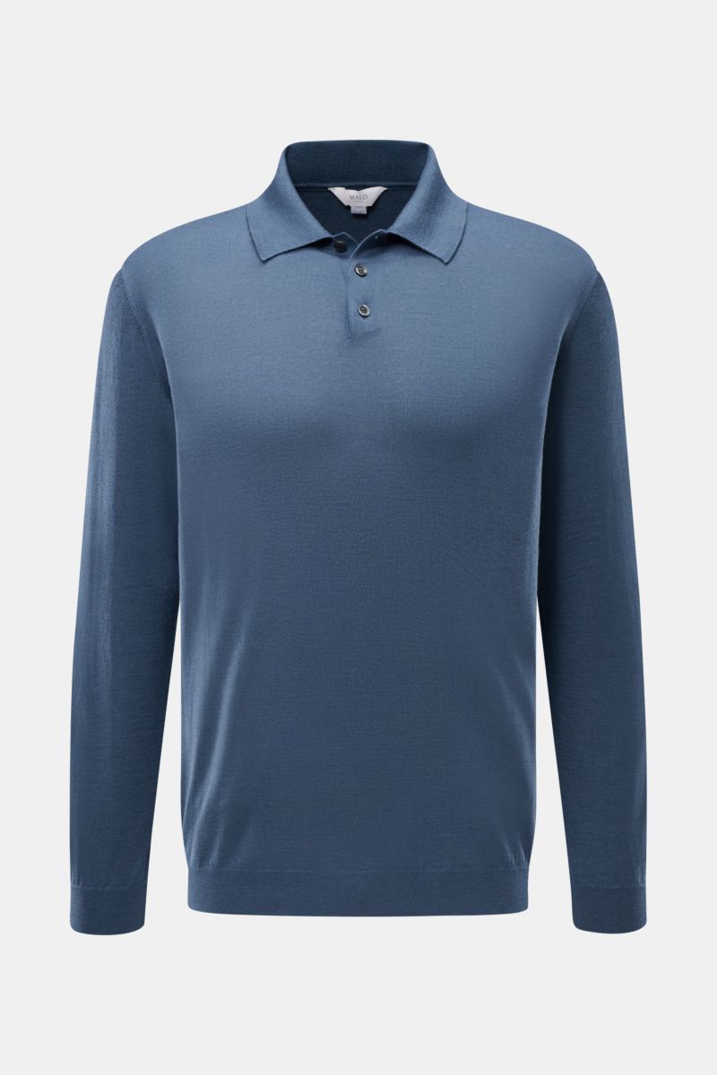 Front view of Malo Knit polo grey-blue in fine, soft cashmere and silk blend with dress-shirt collar and three-button placket.

An everyday essential: This soft knit polo by MALO is made of fine fabric in cashmere and silk – a stylish piece for classic