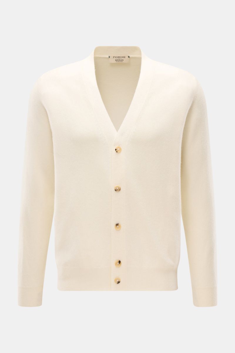 Fioroni Cashmere cardigan cream shown from the front, slim fit with pure cashmere, soft feel, fine knit, smooth button placket, and flexible ribbed bands. Exquisite craftsmanship from Italy: this cardigan by FIORONI is precisely made from fine material in
