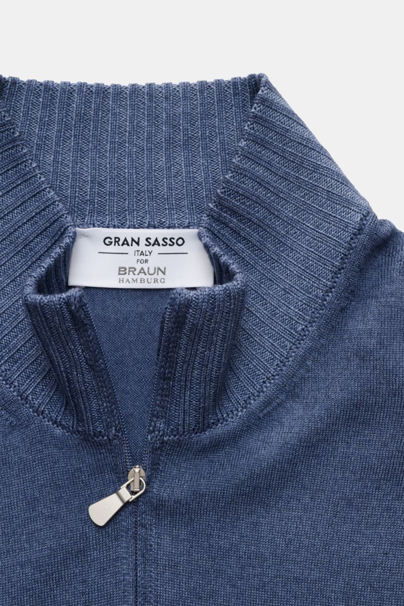Close-up front view of Gran Sasso Cardigan grey-blue mottled showing fine Italian knitwear in pure virgin wool with two-way zip and standing collar.