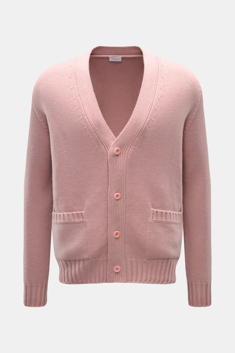 Vorderansicht des 04651/ A trip in a bag Cardigan 'Foggy' altrosa aus reiner Wolle mit V-Ausschnitt, Knopfleiste, Taschen und Rippbündchen.