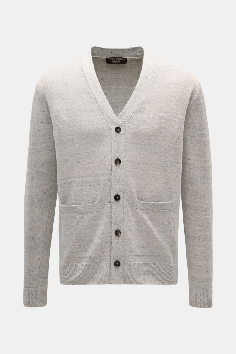 Front view of Filippo de Laurentiis Cardigan grau meliert in light gray, featuring a linen-cotton mix, soft texture, fine knit, regular fit, five-button placket, patch hip pockets, and ribbed cuffs. Stylisch ohne viel Aufwand: Mit seinem leichten Material