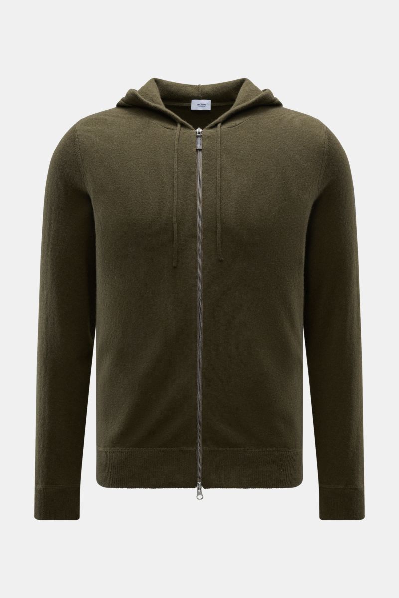 von Braun Cashmere Strickjacke oliv mit Kapuze, Tunnelzug und Zwei-Wege-Reißverschluss, Slim Fit, weiches Cashmere, Rippbündchen, frontale Ansicht.