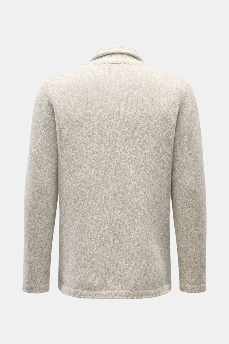 04651/ A trip in a bag Cardigan grau/offwhite meliert, reine Wolle, Oversized Fit, Schalkragen, schräge Fronttaschen, Rückansicht, voluminöses Strickbild.