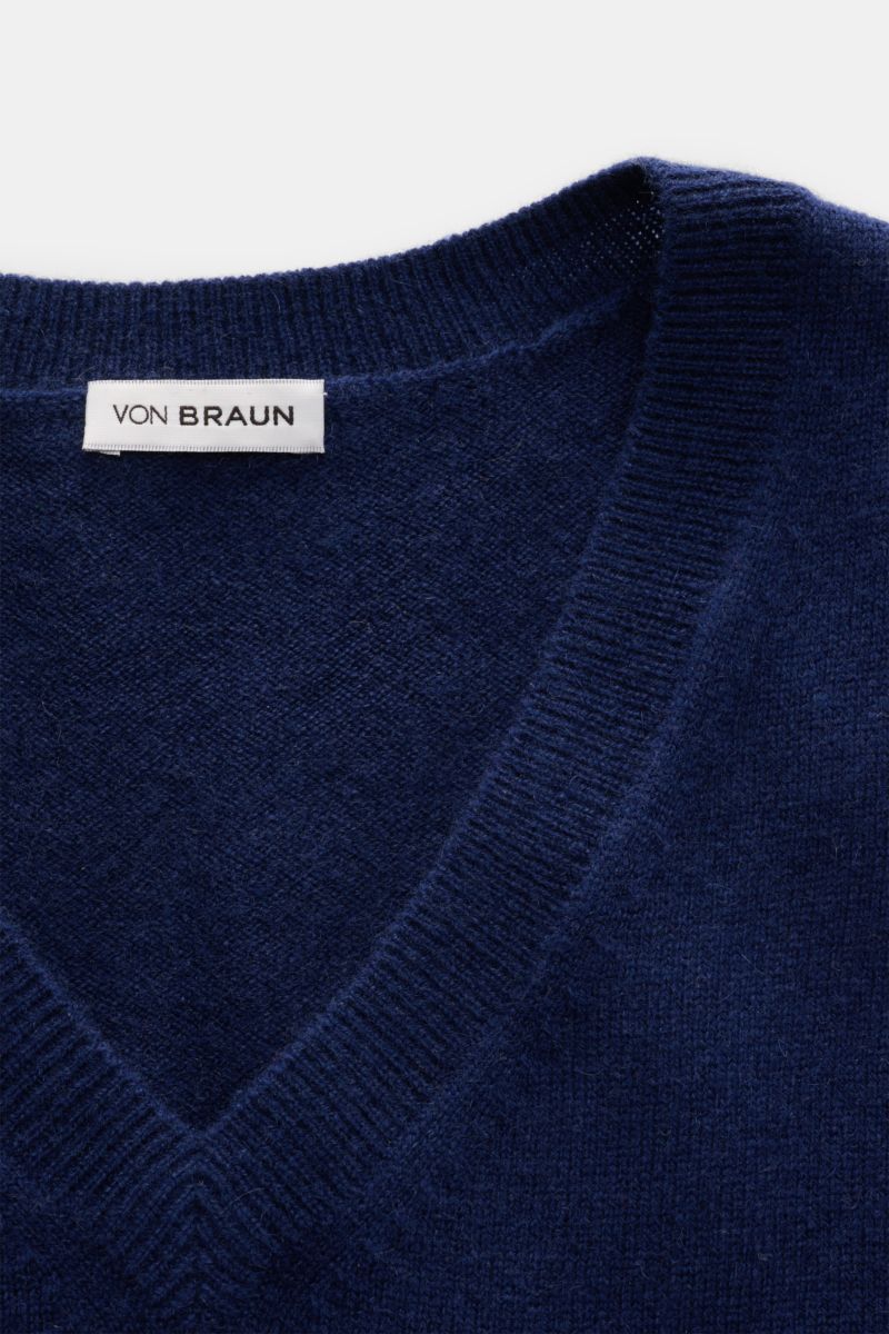 von Braun Cashmere Pullunder dunkelblau, Nahaufnahme von oben, feines Strickbild, Slim Fit, elastische Rippbündchen, reiner Cashmere, weich
