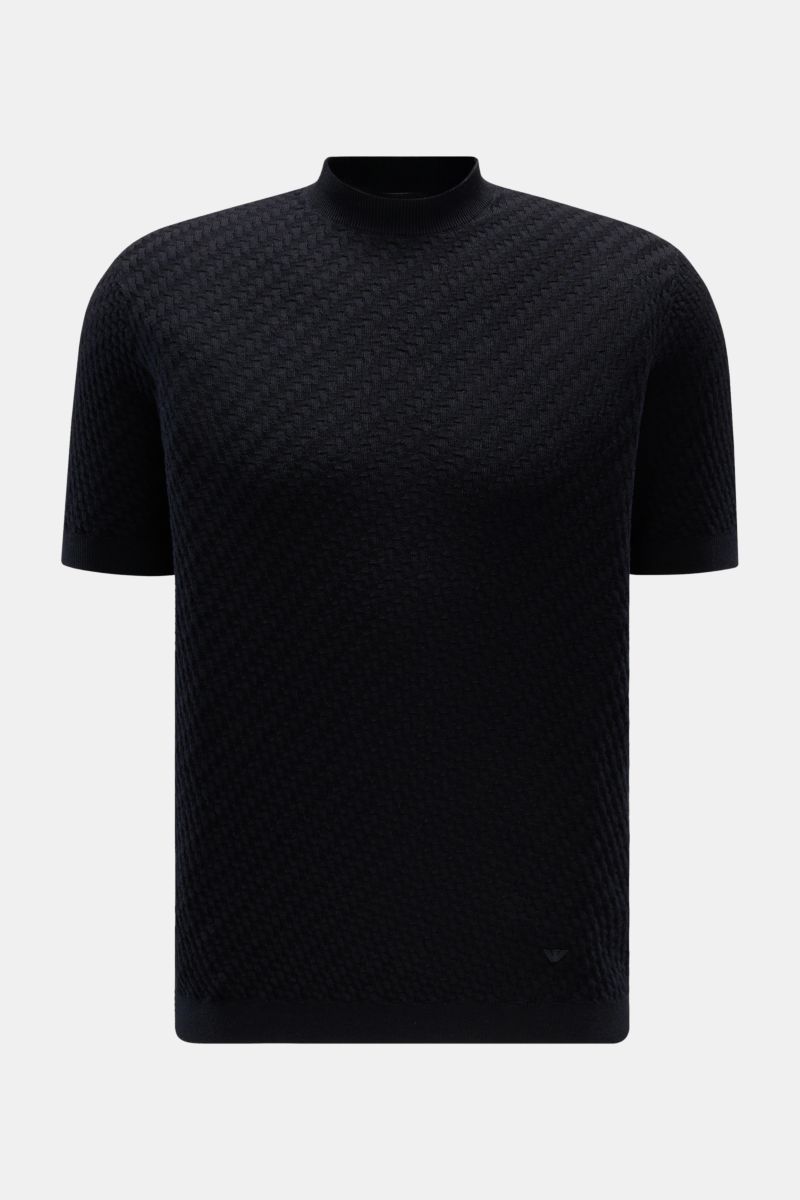 Front view of Emporio Armani Short sleeve jumper navy in fine textured pure virgin wool with crew neck and ribbed bands.

Versatile companion: This lightweight short sleeve jumper in pure virgin wool by EMPORIO ARMANI has a subtle textured pattern and 