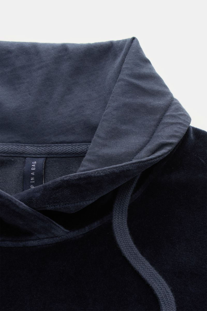 04651/ A trip in a bag Velour hooded jumper 'Nicki Turtle' navy