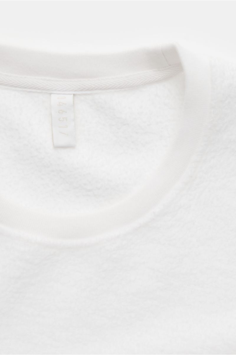 04651/ A trip in a bag Fleece-Rundhals-Sweatshirt 'Ata Oyster' weiß