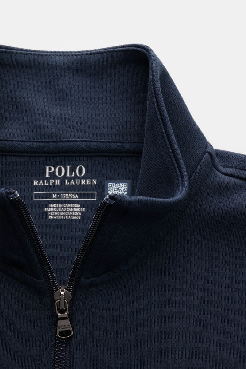 Polo Ralph Lauren Sweat-Troyer navy aus weichem Jersey, Regular Fit, Troyer-Kragen mit Reißverschluss, Rippbündchen, Detailansicht von oben.