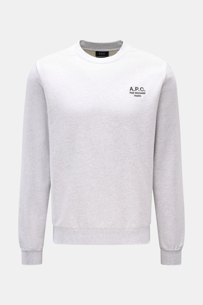 Front view of A.P.C. Rundhals-Sweatshirt 'Standard Rue Madame' grau meliert, a slim fit grey melange sweatshirt with a round neckline and contrasting logo stitching on the chest. 

Streetwear mit französischem Flair: Das minimalistische Sweatshirt 'Sta