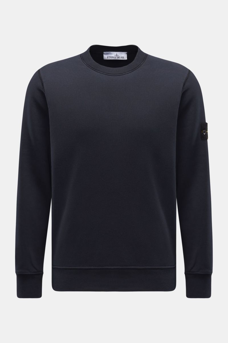 Stone Island Rundhals-Sweatshirt 'Basic Sweat' navy, frontale Ansicht, Baumwolle, weicher Griff, Regular Fit, Rundhalsausschnitt, Kompass-Badge am Oberarm, Rippbündchen.