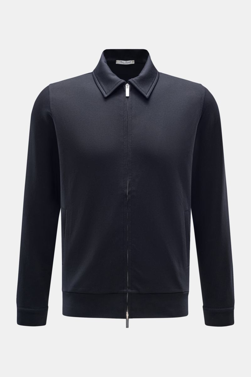 Front view of Stefan Brandt Sweatjacke 'Alek' navy, a slim fit sweat jacket made from soft, lightweight Pima cotton with silver two-way zipper, collar, cuffed sleeves, and angled welt pockets. Spürbarer Komfort auf höchstem Niveau: Selbst ein Essential wi