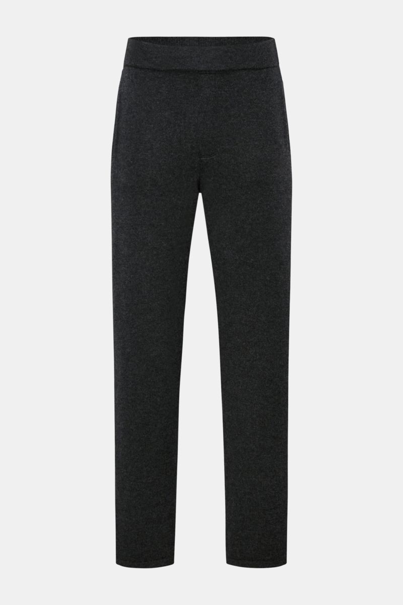von Braun Cashmere Jogpants dunkelgrau meliert, frontale Aufnahme, weiche, wärmende Jogpants aus reinem mongolischem Cashmere mit elastischem Bund, geradem Schnitt, angedeutetem Eingriff, schrägen Hüft- und Leistentaschen am Gesäß.