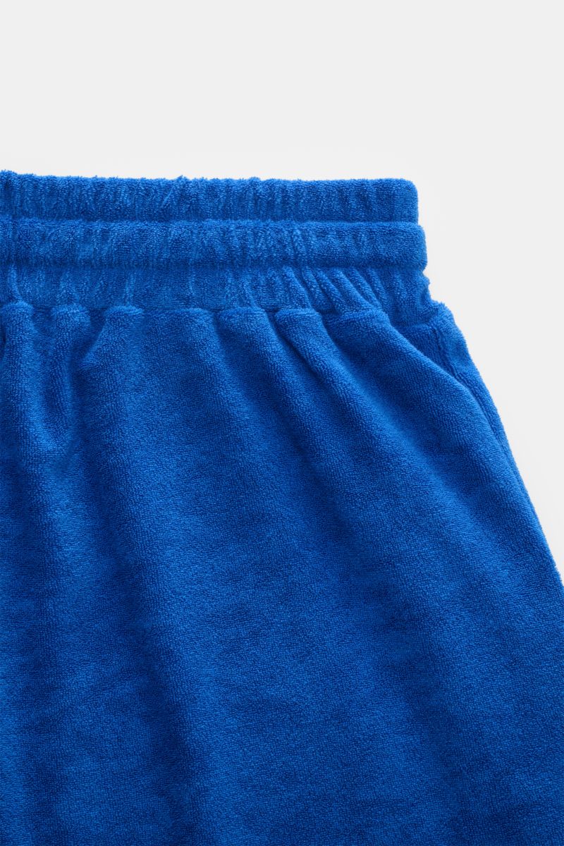 Zeybra Portofino 1962 Frottee-Shorts blau, Nahaufnahme von oben, weicher Baumwolle-Microfaser-Mix, elastischer Bund mit Tunnelzug, Regular Fit.