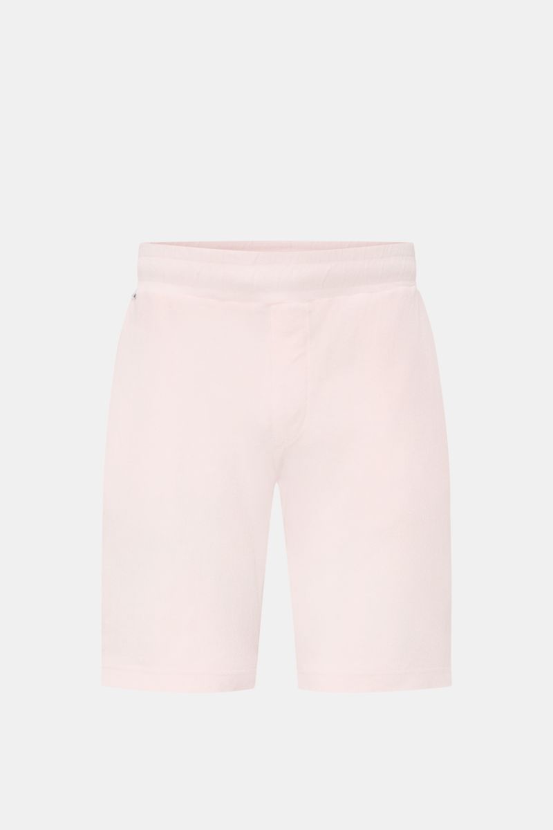 Front view of 04651/ A trip in a bag Terry shorts 'Terry' rose, terrycloth pure cotton, soft feel, garment-dyed, regular fit, elastic waistband with drawstring, French pockets, side seam label, hip pockets. 

With the model 'Terry' 04651/ A TRIP IN A B