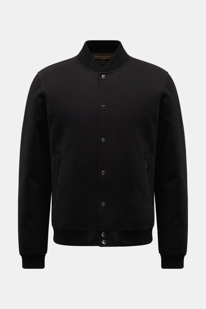 Front view of Moorer Daunenblouson 'Oniro' navy, a slim fit, sporty down jacket with lightweight down filling, water-repellent microfiber, soft touch, hood with drawstring, two-way zipper, zipper front pockets, ribbed cuffs with contrast edges, quilted li