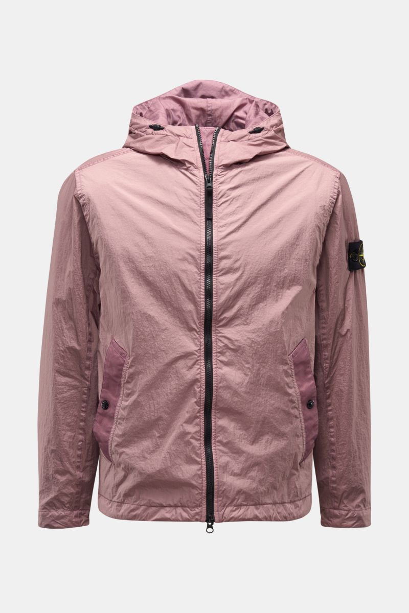 Stone Island Jacke 'Garment Dyed Crincle Reps NY' altrosa shown from the front, featuring a slim fit, technical microfiber fabric, water-repellent and wind-blocking properties, robust two-way zipper, practical hood, compass badge on the arm, slanted hip p