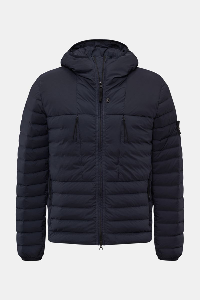 Stone Island Daunenjacke 'Seamless Tunnel Nylon Down-TC' dark navy, frontal fotografiert, mit Kapuze, leicht elastisch, wasserabweisend, Slim Fit, Daunenfüllung, Kompass-Badge.