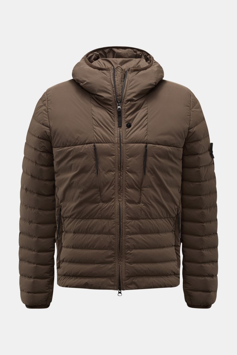 Stone Island Daunenjacke 'Seamless Tunnel Nylon Down-TC' braun, frontale Ansicht, wasserabweisend, leicht, Slim Fit, Kapuze, Daunenfüllung, Kompass-Badge.