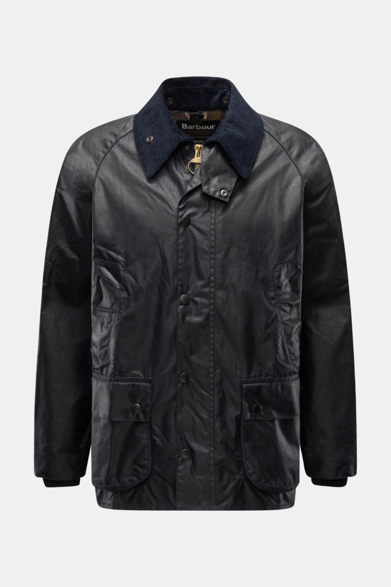 Front view of Barbour Waxed jacket 'Bedale' dark navy made from waxed cotton with corduroy collar, snap buttons, and patch pockets.

Description: Perfectly equipped for the changing seasons: The 'Bedale' from BARBOUR is made from waxed cotton and featu