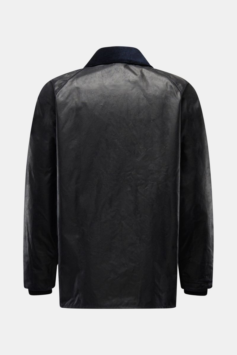 Back view of Barbour Waxed jacket 'Bedale' dark navy showing waxed cotton, corduroy collar, and regular fit for versatile, seasonal wear. 

Description: Perfectly equipped for the changing seasons: The 'Bedale' from BARBOUR is made from waxed cotton and f