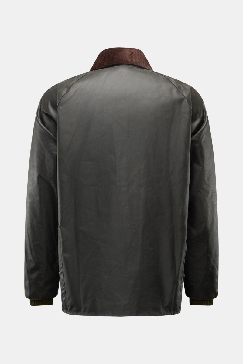 Back view of Barbour Waxed jacket 'Bedale' dark green with a brown corduroy collar, showing waxed cotton fabric and raglan sleeves.

Perfectly equipped for the changing seasons: The 'Bedale' from BARBOUR is made from waxed cotton and features the signatur