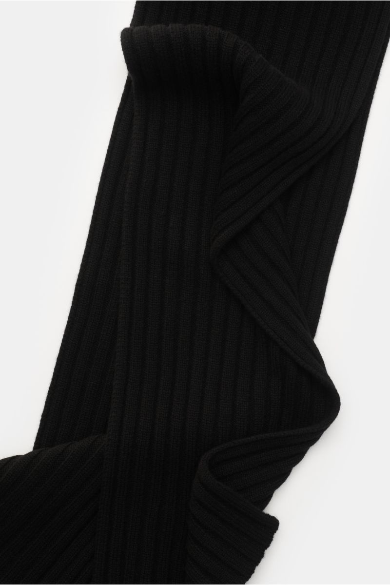 von Braun Cashmere Schal schwarz in klassischem Rippstrick-Design, aus reinem mongolischem Cashmere, weich, feines Strickbild, flach fotografiert