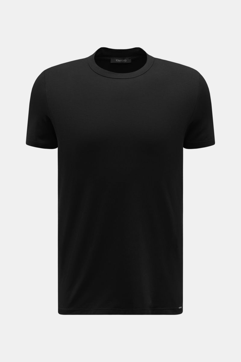 Front view of Tom Ford Rundhals-Unterhemd schwarz, a clean basic black T-shirt with a round neckline, made from a soft cotton-modal blend with regular fit and a small TOM FORD label at the hem. 

Cleanes Basic mit Rundhalsausschnitt: Das komfortable T-