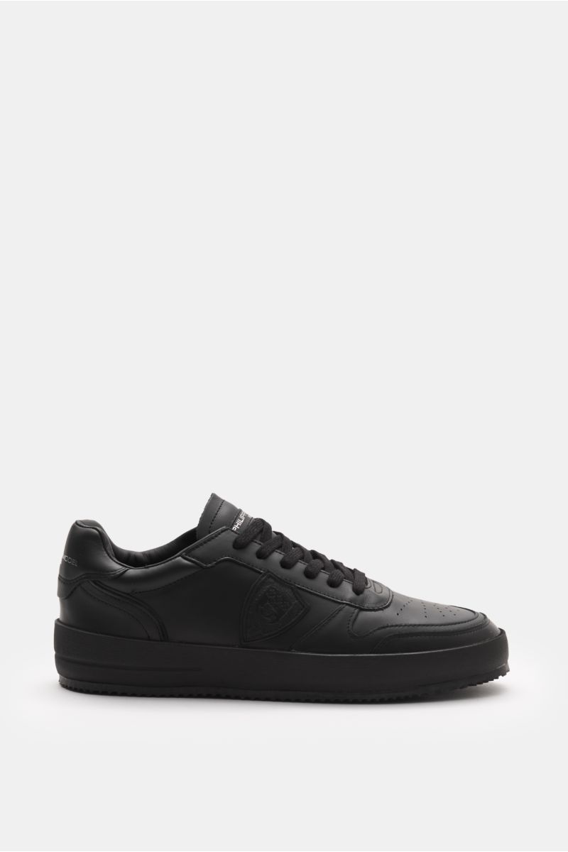 Nice black sneakers deals