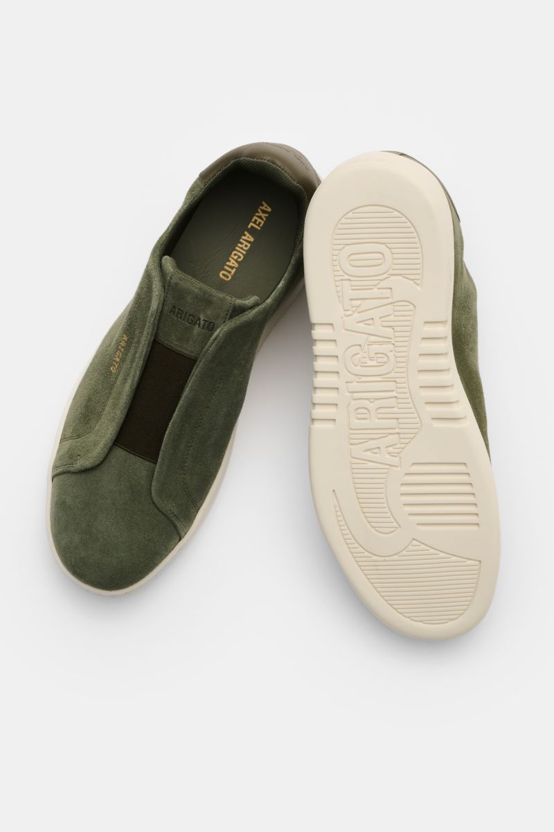 Axel Arigato Sneaker 'Dice Laceless' graugrün aus Veloursleder, ohne Schnürsenkel, flexible Sohle, von oben fotografiert.