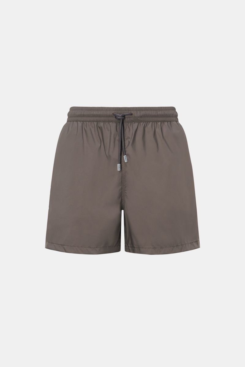Front view of Fedeli Swim shorts 'Madeira Airstop' brown with elasticated waistband and drawstring.

The swim shorts 'Madeira Airstop' by FEDELI are a timeless model for your suitcase. With their comfortable elasticated waistband and monochrome design,