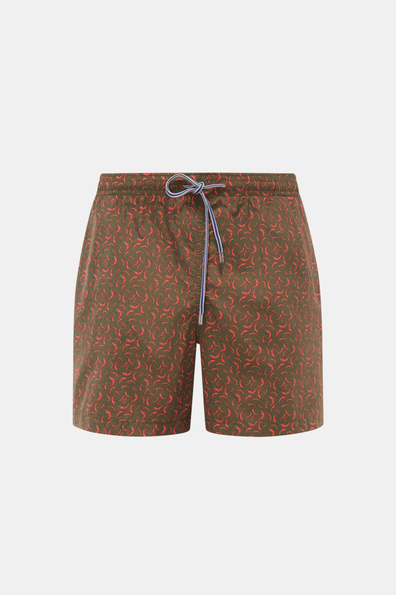 Zeybra Portofino 1962 Badeshorts 'Peperoncini' dunkelgrün/rot gemustert, front view, short cut swim shorts with red pepper print, elastic waistband with drawstring.  
Eyecatcher für sonnige Tage: Die Badeshorts von ZEYBRA PORTOFINO 1962 überzeugen mit kur
