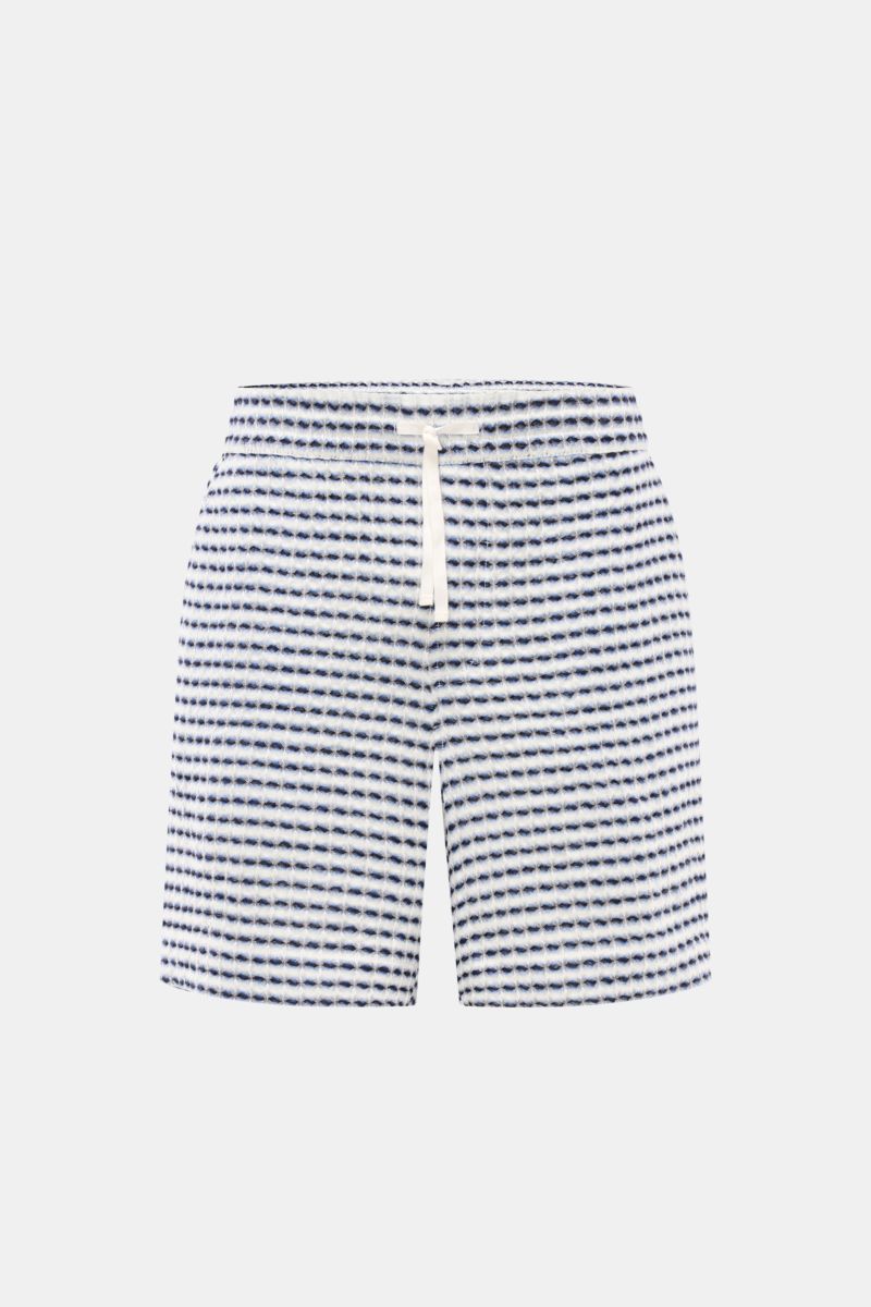 Ché Shorts 'Riita' blau/weiß gemustert, frontale Nahaufnahme, Sommer-Shorts aus reinem Leinen mit Waffelpiqué, elastischem Bund und Tunnelzug.