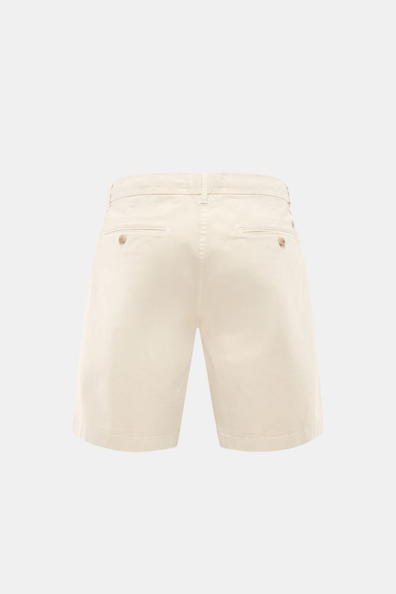 Closed Shorts sand von Closed, Rückansicht, Regular Fit aus leicht elastischem Baumwoll-Twill mit paspelierten Gesäßtaschen und Knopf.