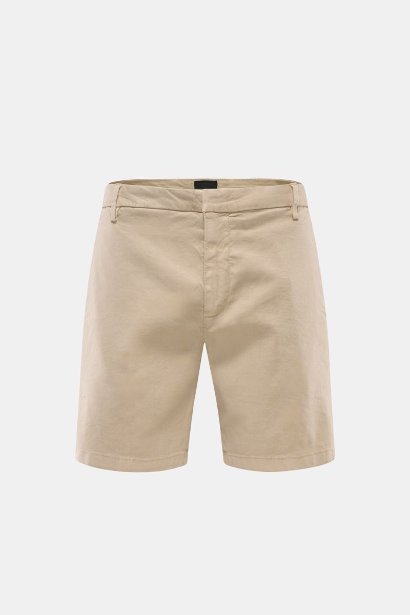 Front view of Dondup Shorts 'Manheim' beige, made from a soft, stretchy linen and lyocell blend with zip, slide-button, French pockets, and back flap pockets. Enjoy carefree days in the warm weather – the 'Manheim' shorts by DONDUP are the perfect choice 
